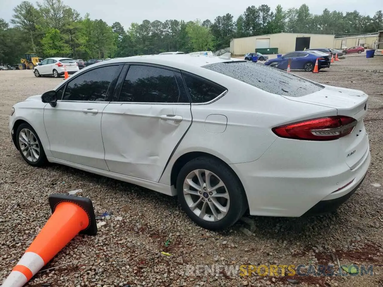 2 fotografías del automóvil dañado 3FA6P0LUXKR219173 FORD FUSION 2019