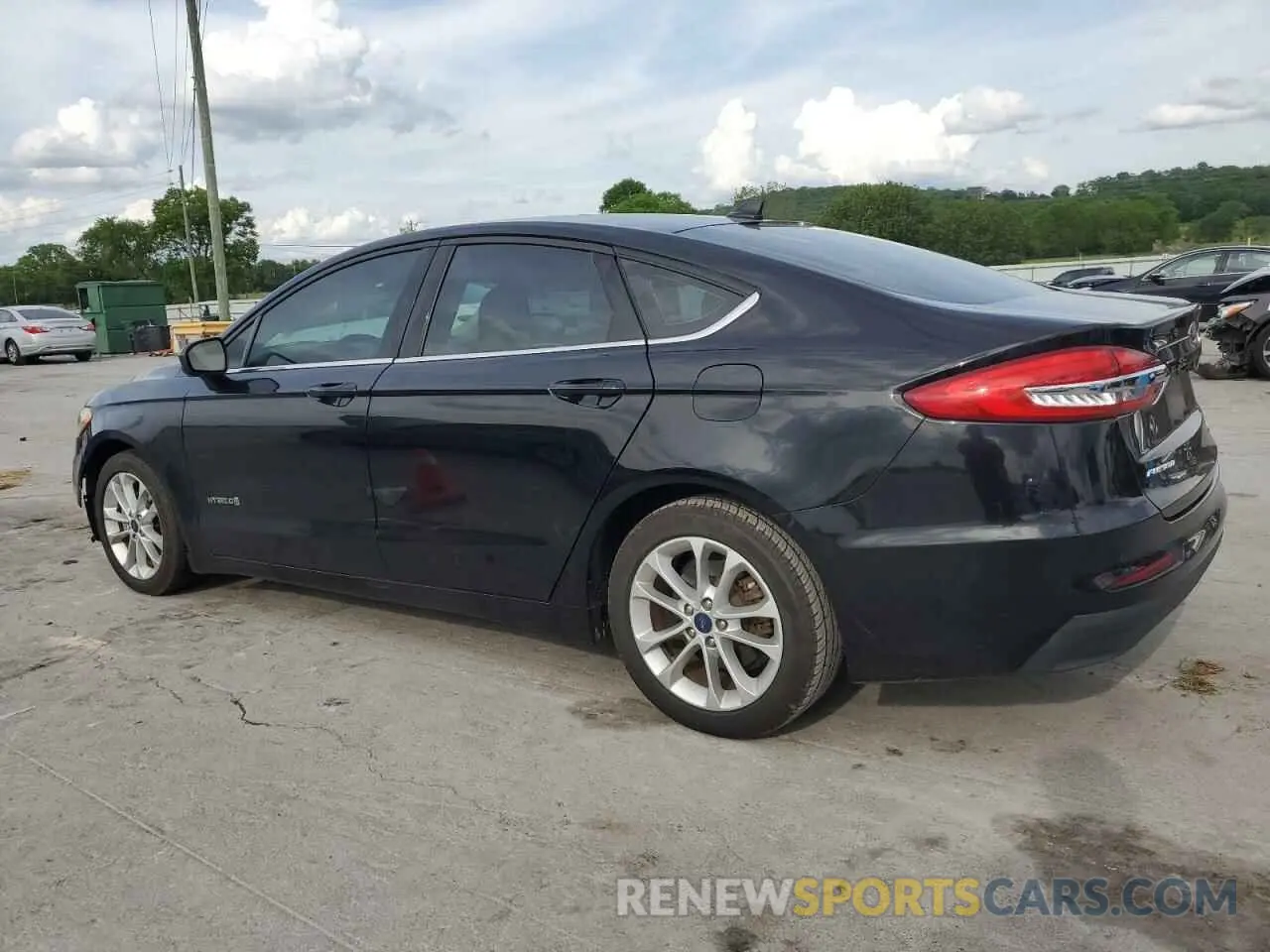 2 fotografías del automóvil dañado 3FA6P0LUXKR243750 FORD FUSION 2019