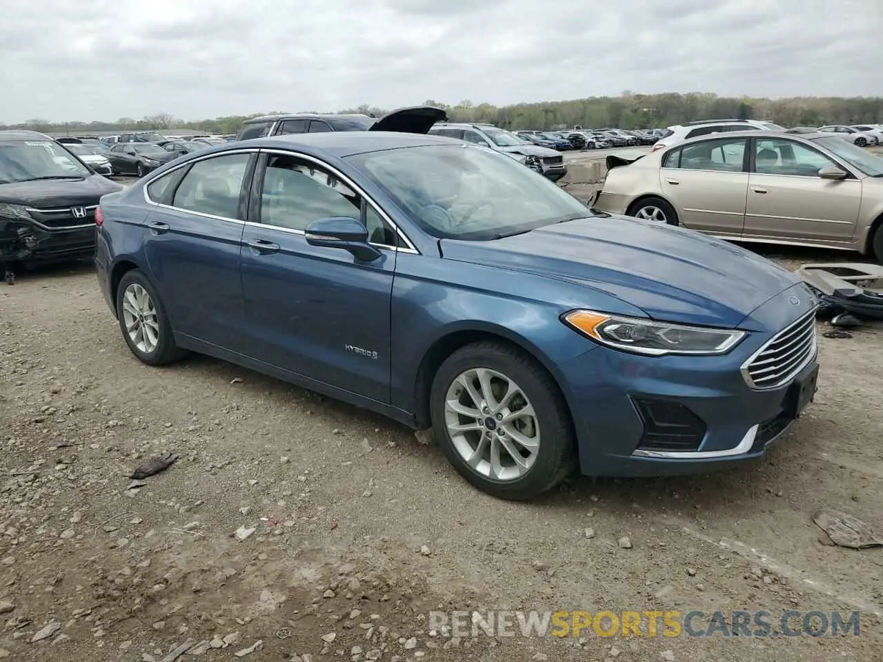 4 fotografías del automóvil dañado 3FA6P0MU2KR149697 FORD FUSION 2019