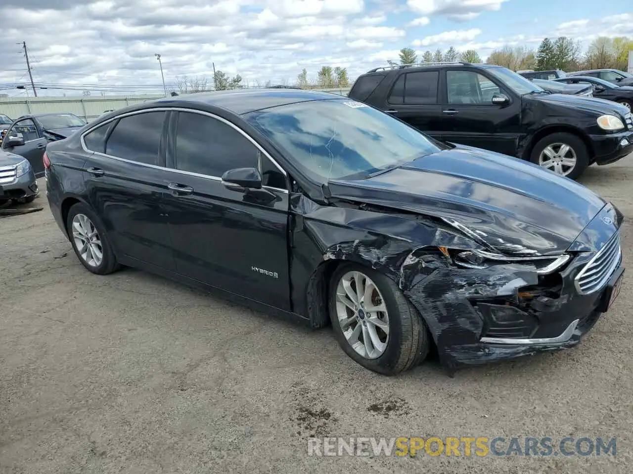 4 fotografías del automóvil dañado 3FA6P0MU7KR139828 FORD FUSION 2019