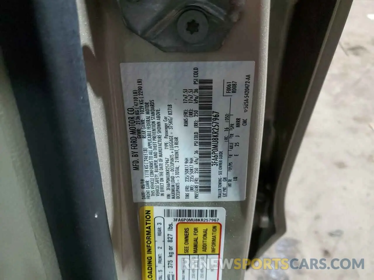 12 fotografías del automóvil dañado 3FA6P0MU8KR257967 FORD FUSION 2019