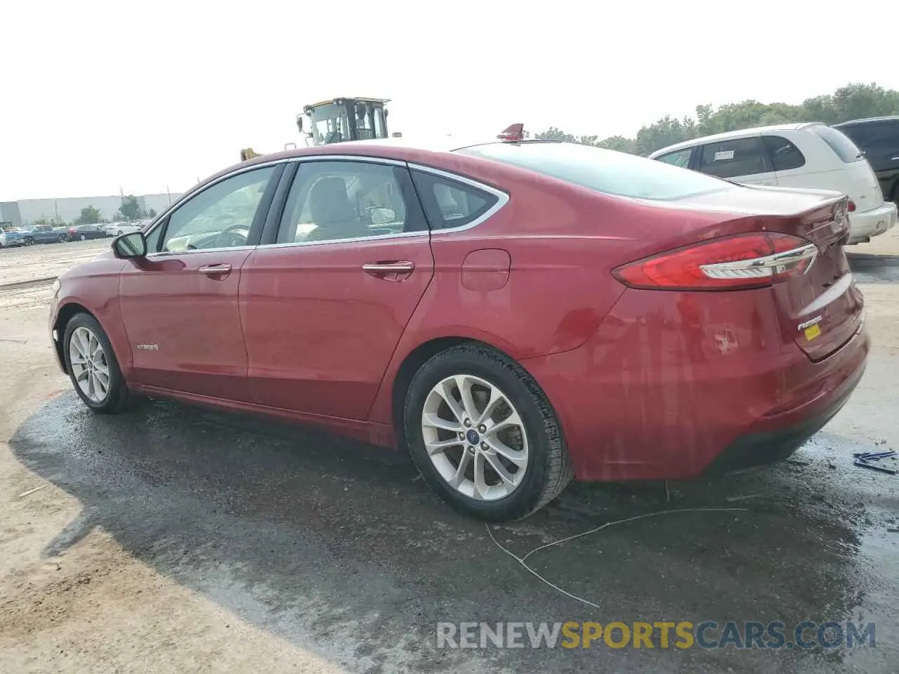 2 fotografías del automóvil dañado 3FA6P0MU9KR136851 FORD FUSION 2019