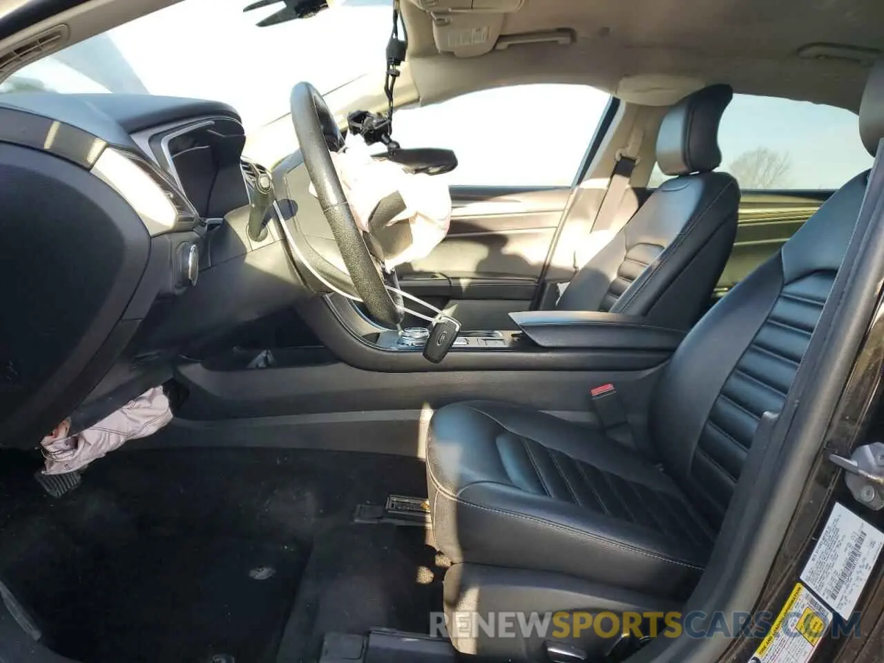 7 fotografías del automóvil dañado 3FA6P0MUXKR131383 FORD FUSION 2019