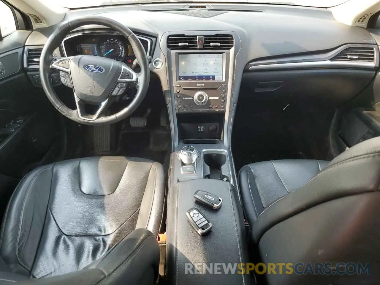 8 fotografías del automóvil dañado 3FA6P0RU1KR244051 FORD FUSION 2019