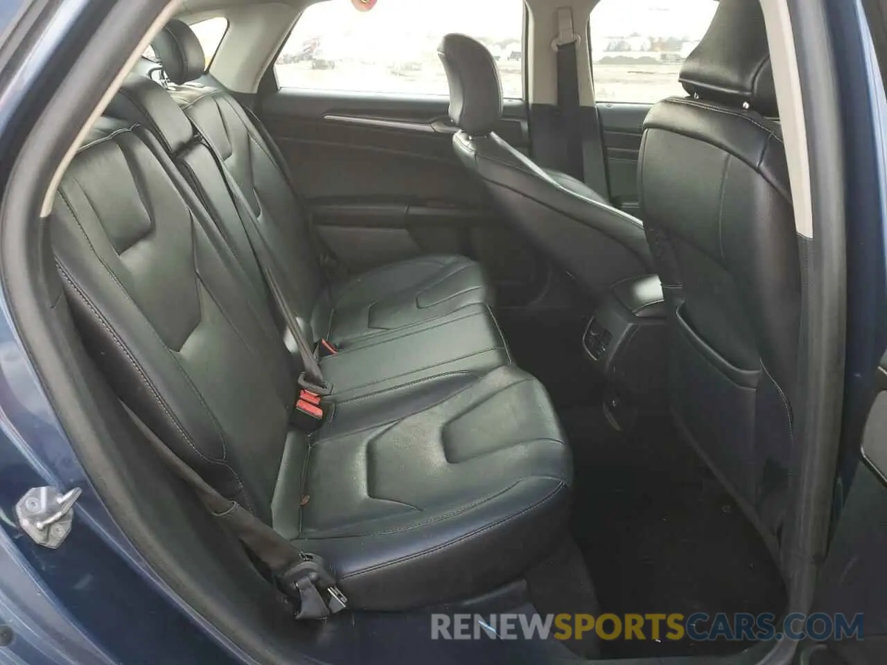 10 fotografías del automóvil dañado 3FA6P0RU3KR260316 FORD FUSION 2019