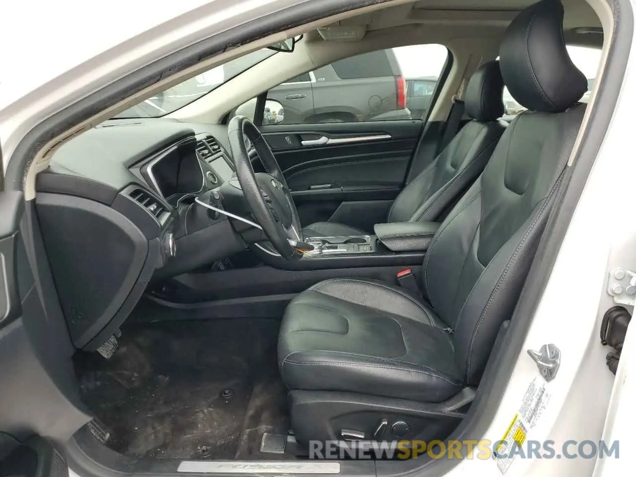 7 fotografías del automóvil dañado 3FA6P0RU4KR135843 FORD FUSION 2019