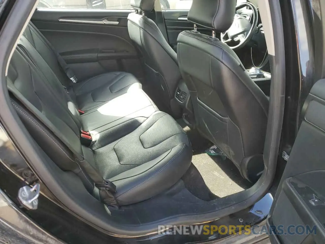 10 fotografías del automóvil dañado 3FA6P0RU5KR118341 FORD FUSION 2019