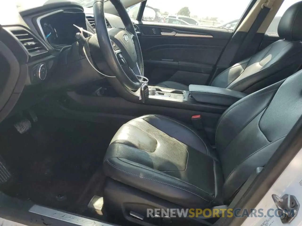 7 fotografías del automóvil dañado 3FA6P0RU5KR277649 FORD FUSION 2019