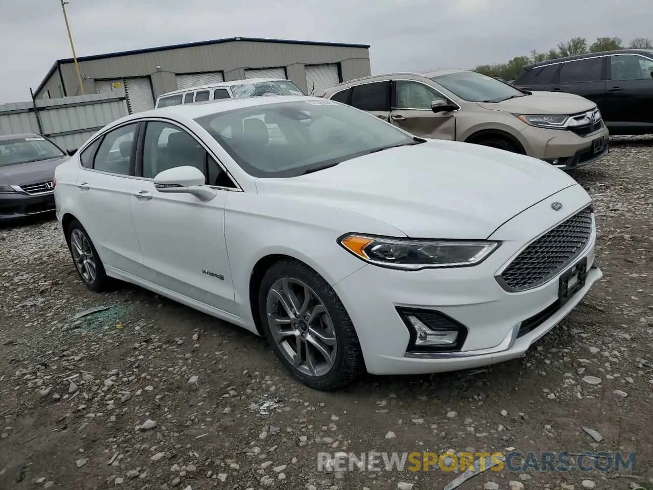 4 fotografías del automóvil dañado 3FA6P0RU6KR182386 FORD FUSION 2019
