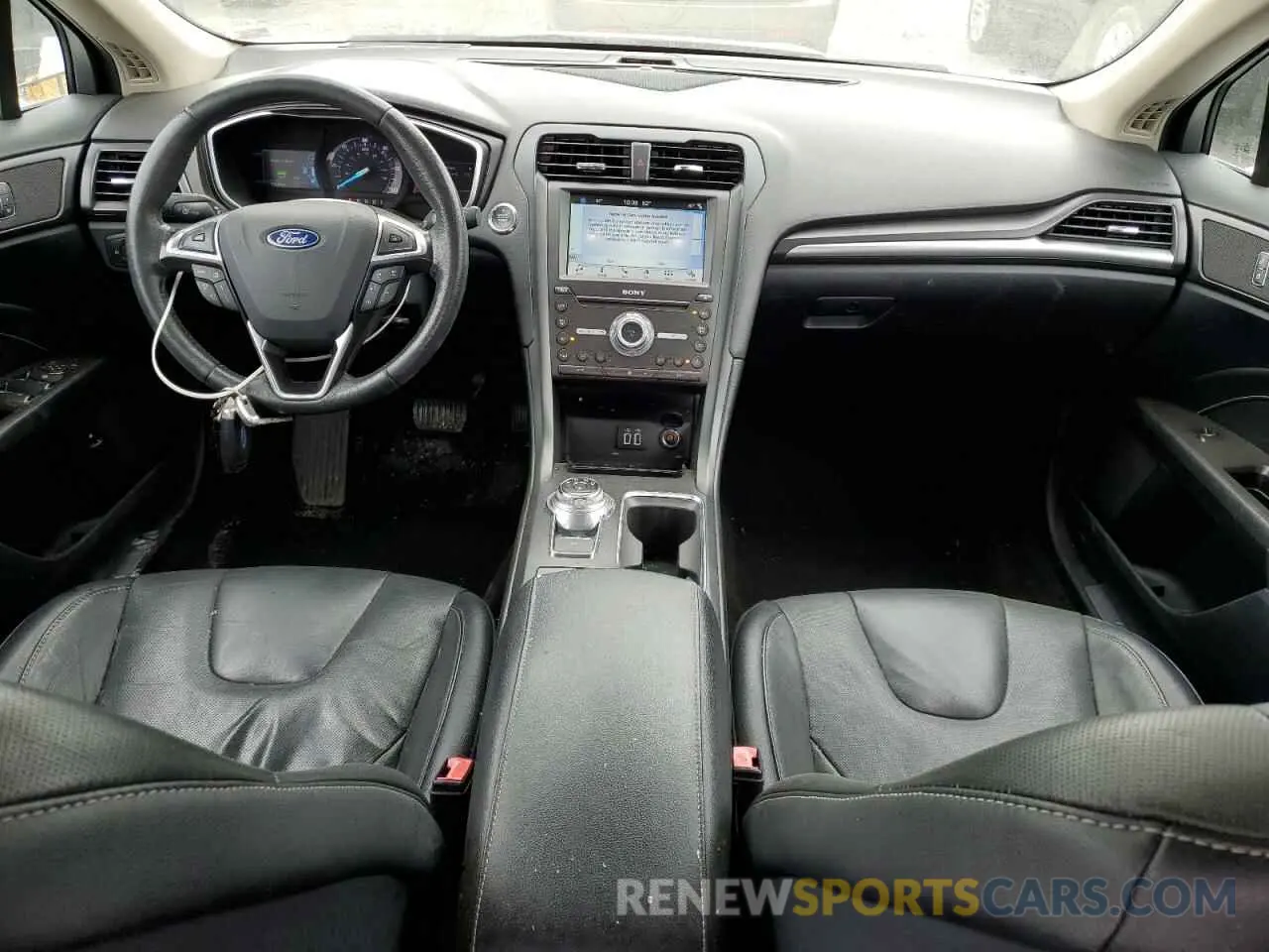 8 fotografías del automóvil dañado 3FA6P0RU6KR182386 FORD FUSION 2019