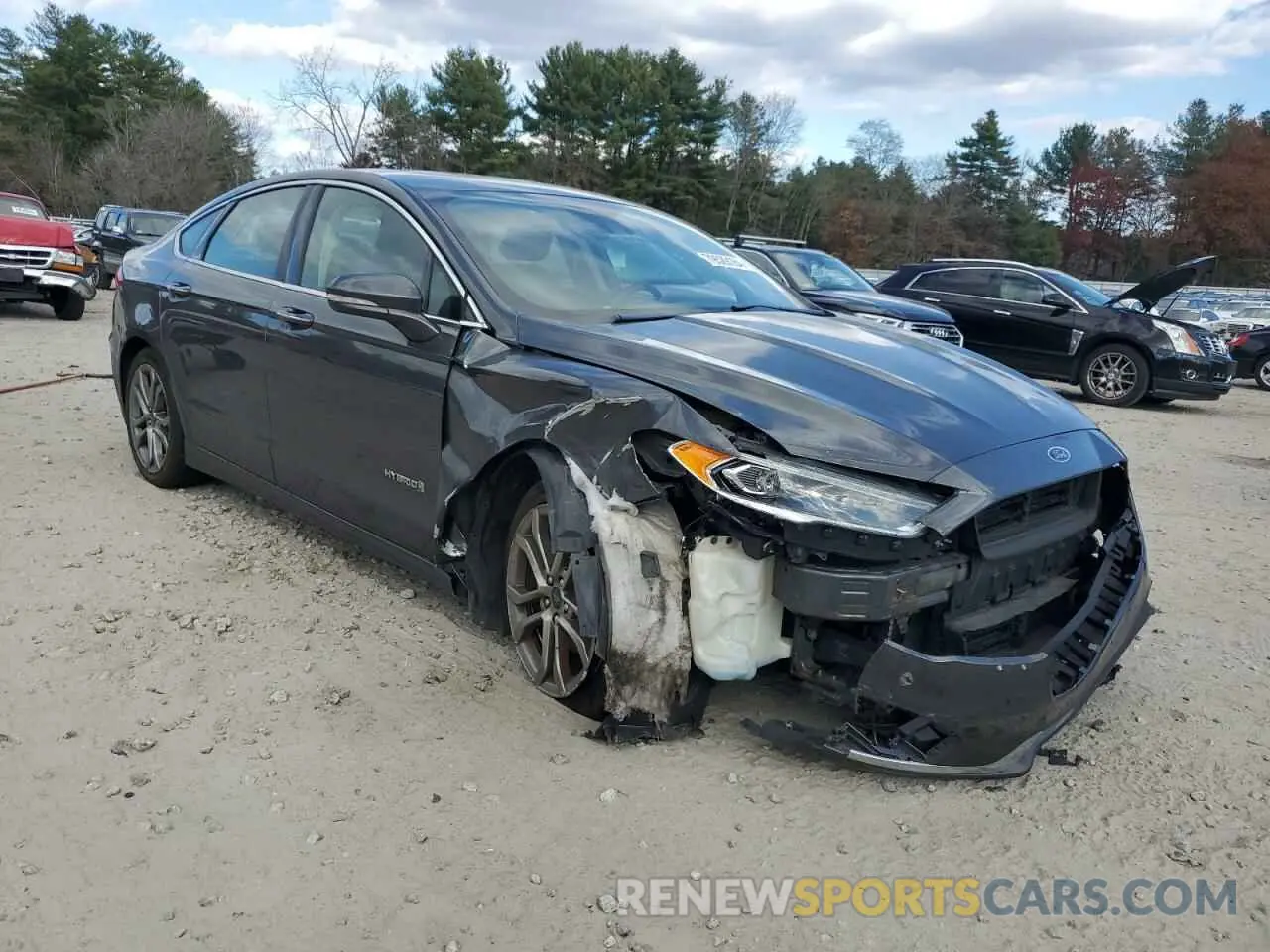 4 fotografías del automóvil dañado 3FA6P0RU8KR107012 FORD FUSION 2019