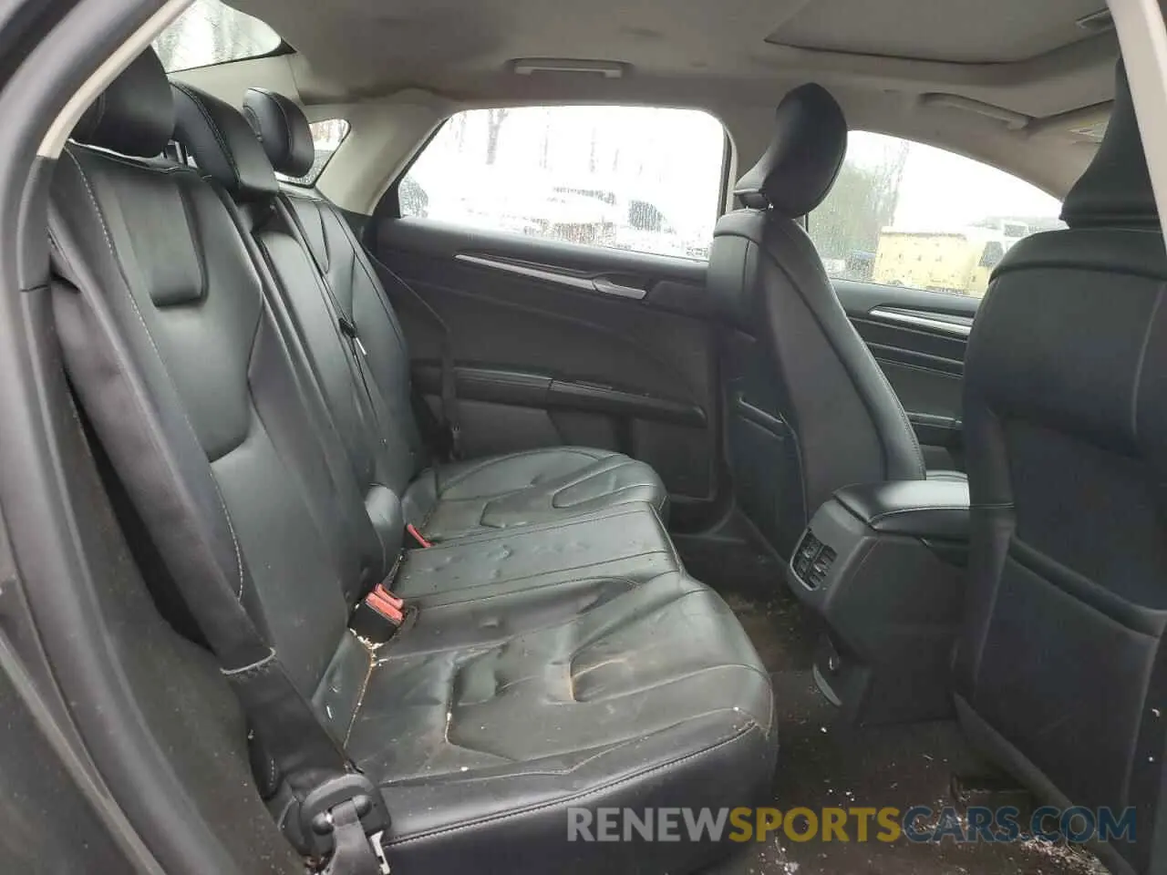10 fotografías del automóvil dañado 3FA6P0RU8KR257573 FORD FUSION 2019