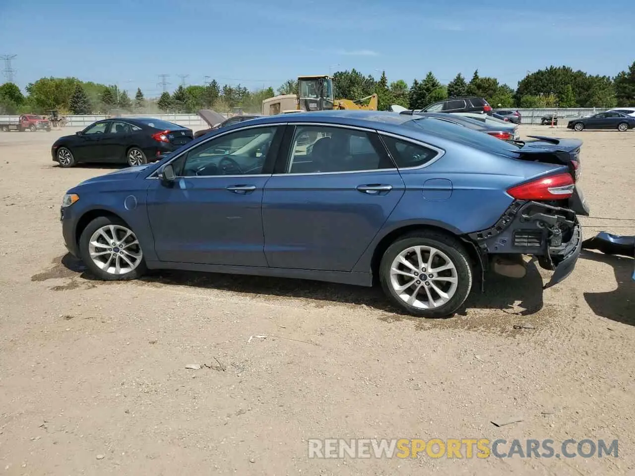 2 fotografías del automóvil dañado 3FA6P0SU2KR236244 FORD FUSION 2019