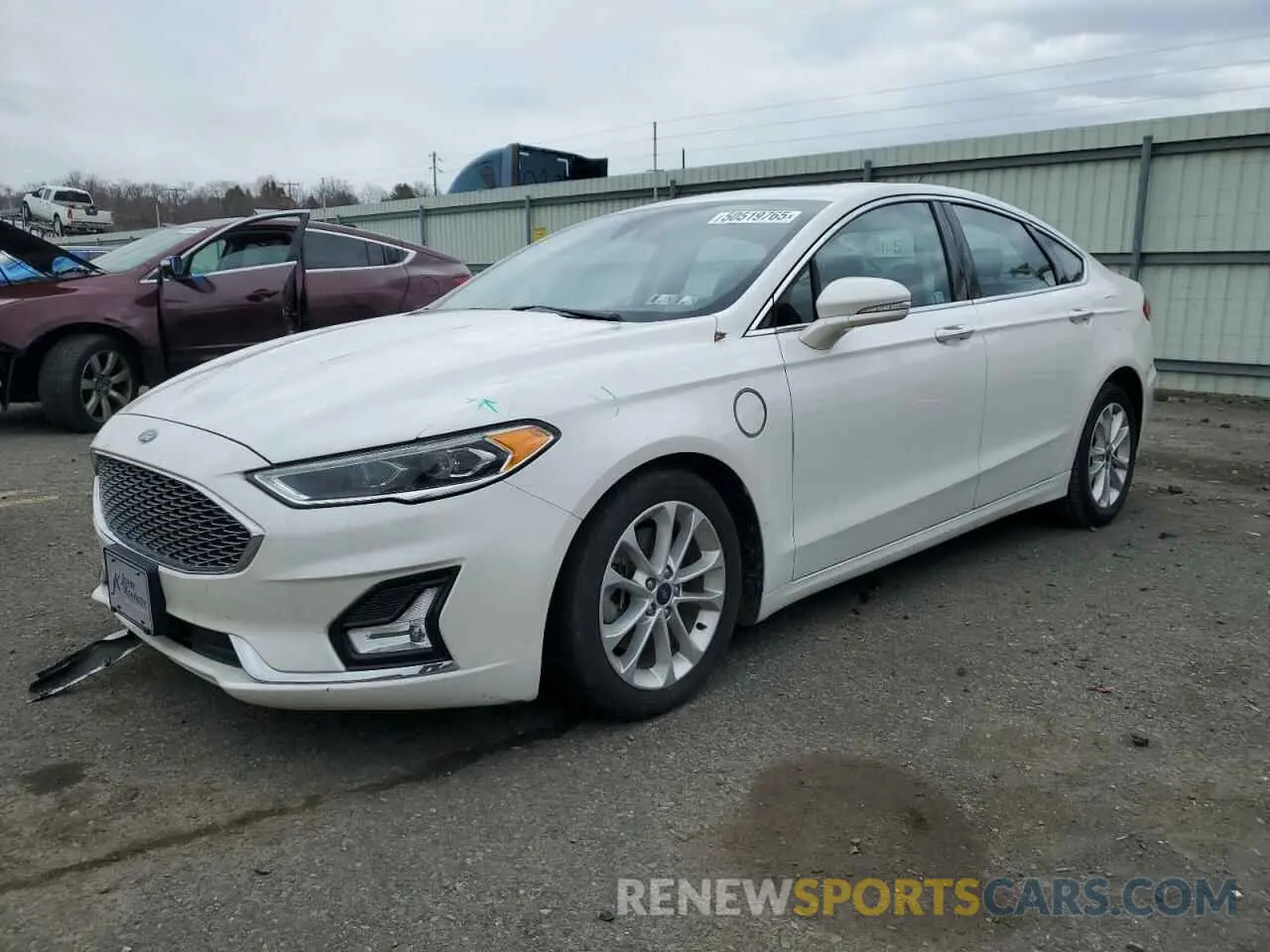 1 fotografías del automóvil dañado 3FA6P0SU6KR213095 FORD FUSION 2019