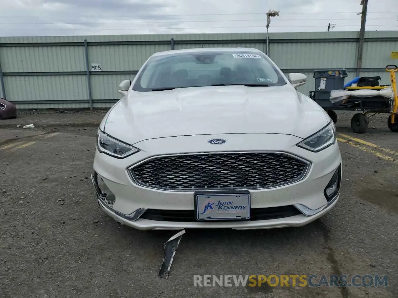 5 fotografías del automóvil dañado 3FA6P0SU6KR213095 FORD FUSION 2019