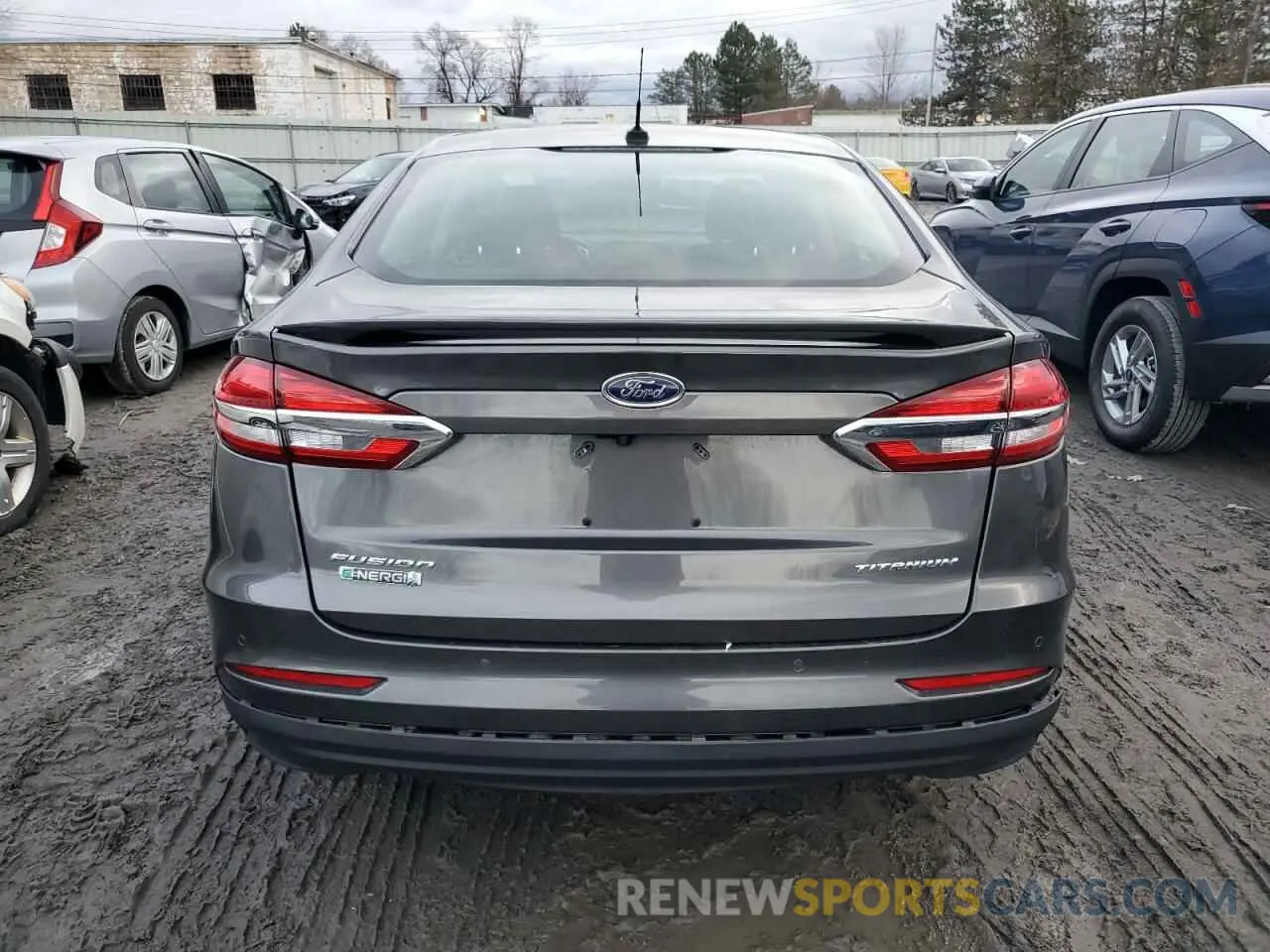 6 fotografías del automóvil dañado 3FA6P0SU9KR212796 FORD FUSION 2019