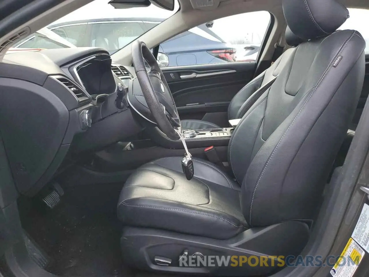 7 fotografías del automóvil dañado 3FA6P0SU9KR212796 FORD FUSION 2019