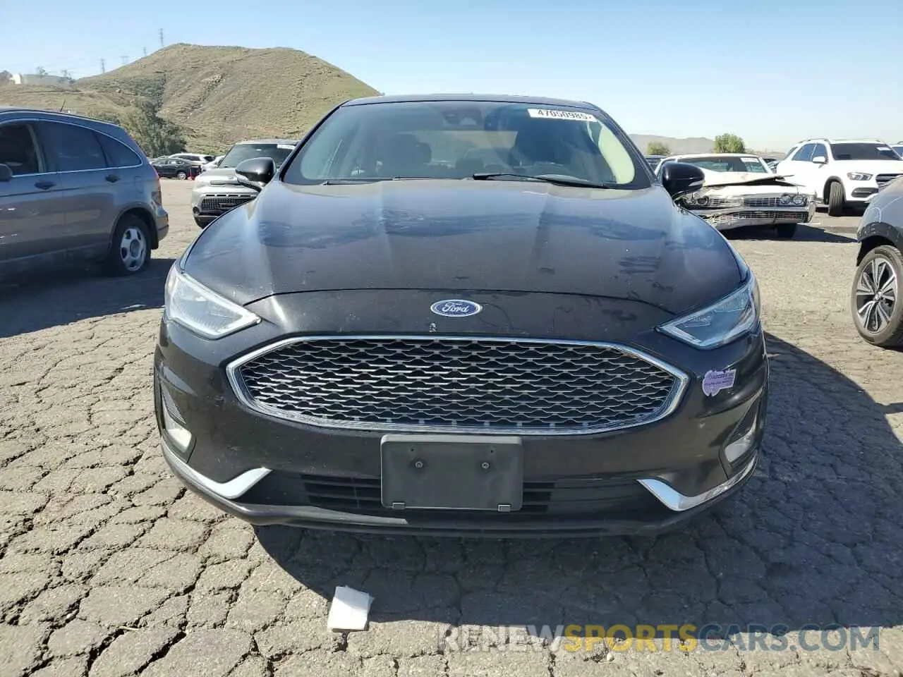 5 fotografías del automóvil dañado 3FA6P0SU9KR251811 FORD FUSION 2019