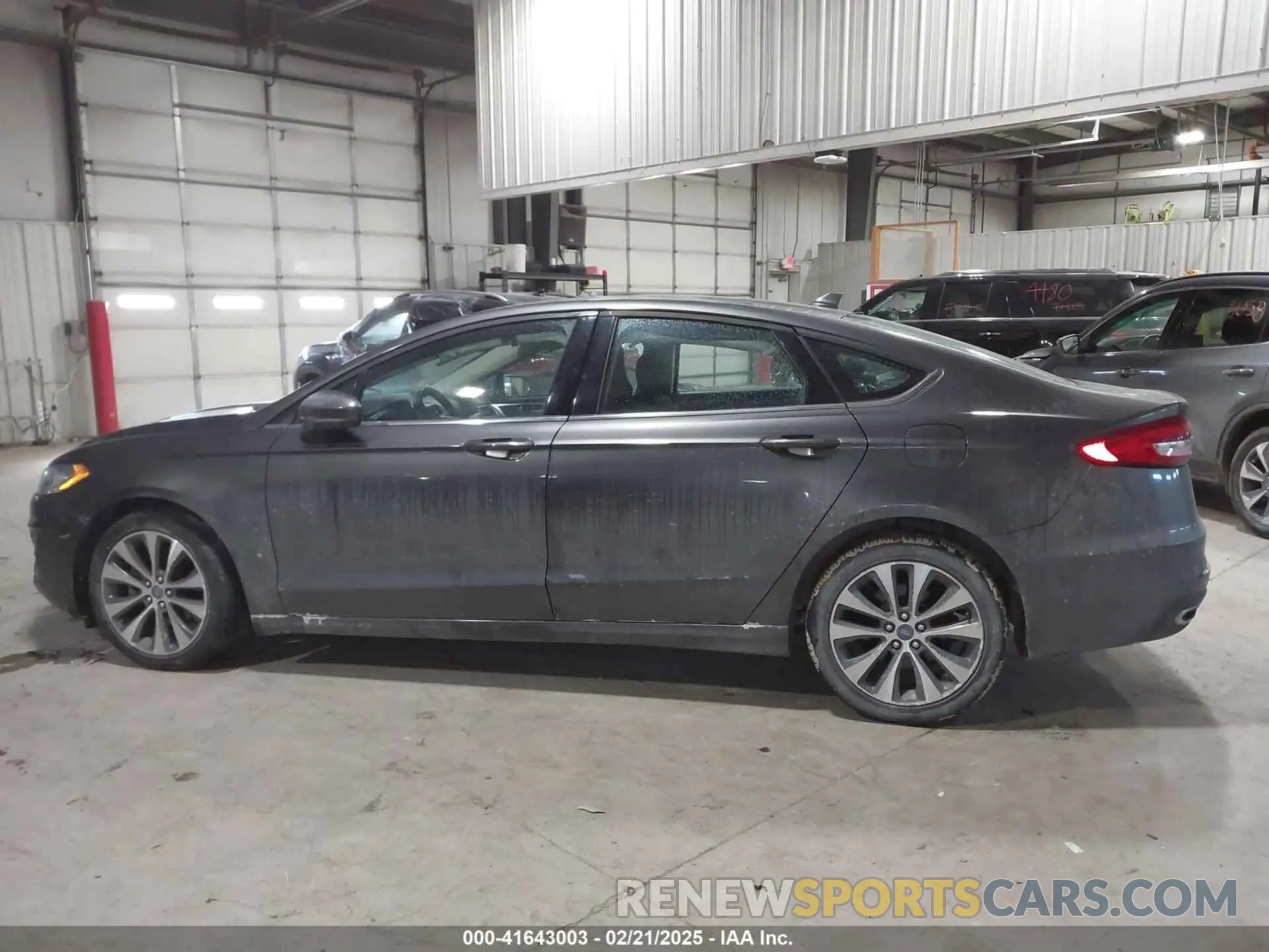 14 fotografías del automóvil dañado 3FA6P0T90KR237659 FORD FUSION 2019