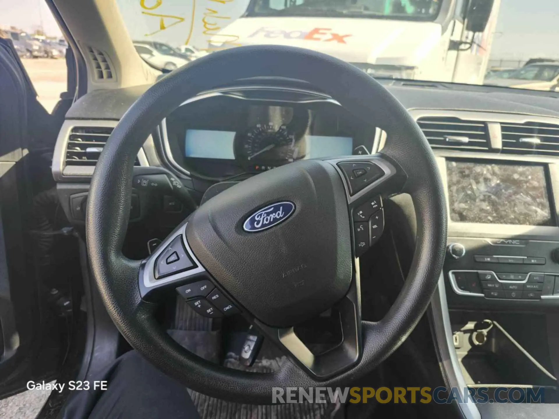 18 fotografías del automóvil dañado 3FA6P0T90KR239797 FORD FUSION 2019
