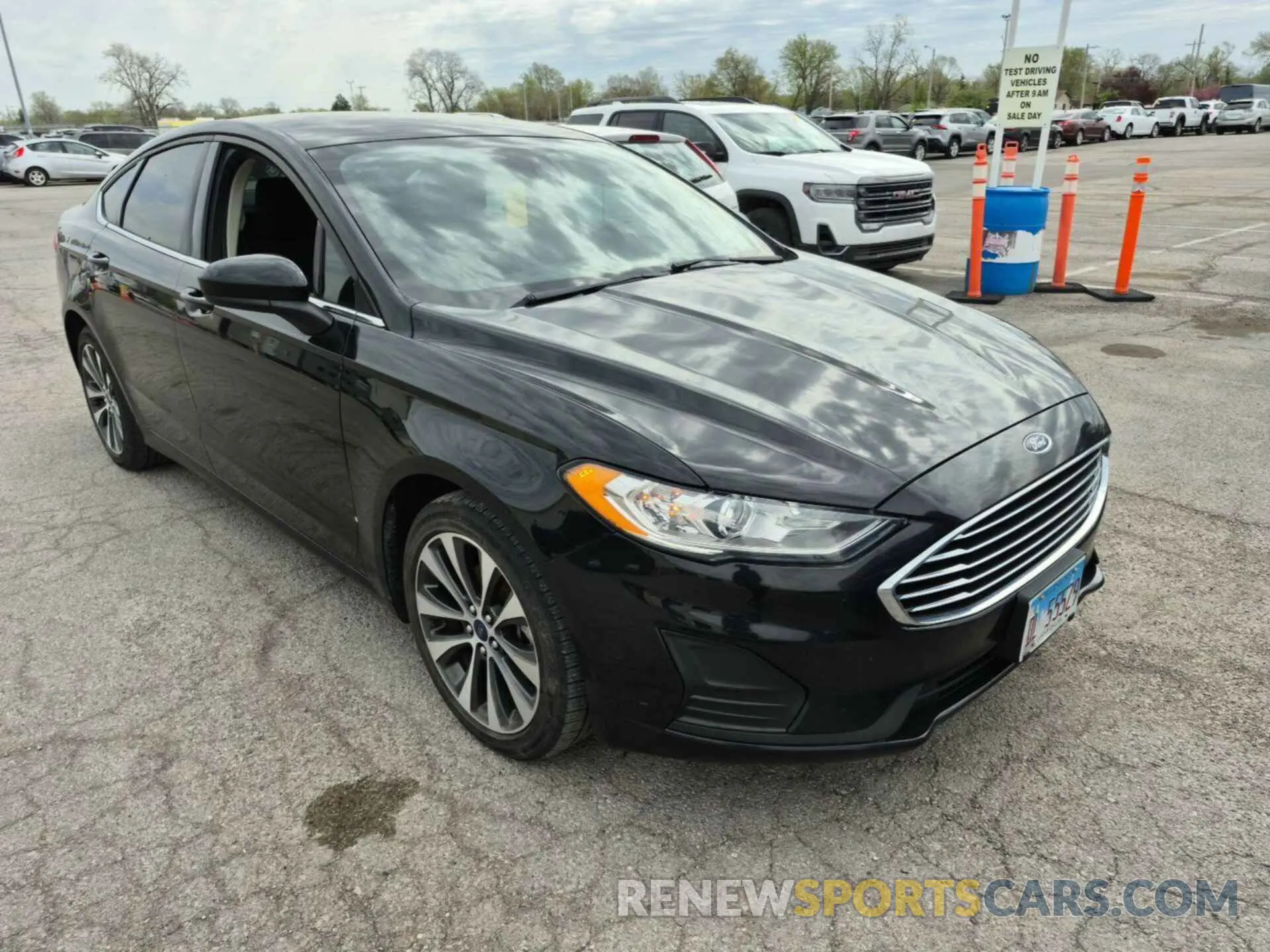26 fotografías del automóvil dañado 3FA6P0T90KR239797 FORD FUSION 2019