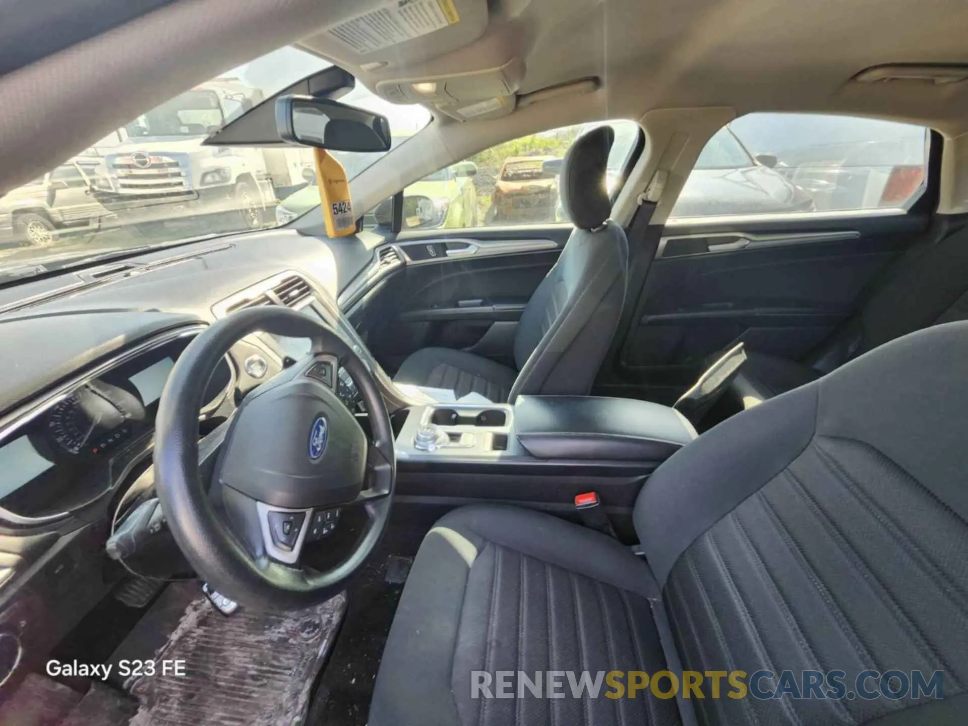 3 fotografías del automóvil dañado 3FA6P0T90KR239797 FORD FUSION 2019