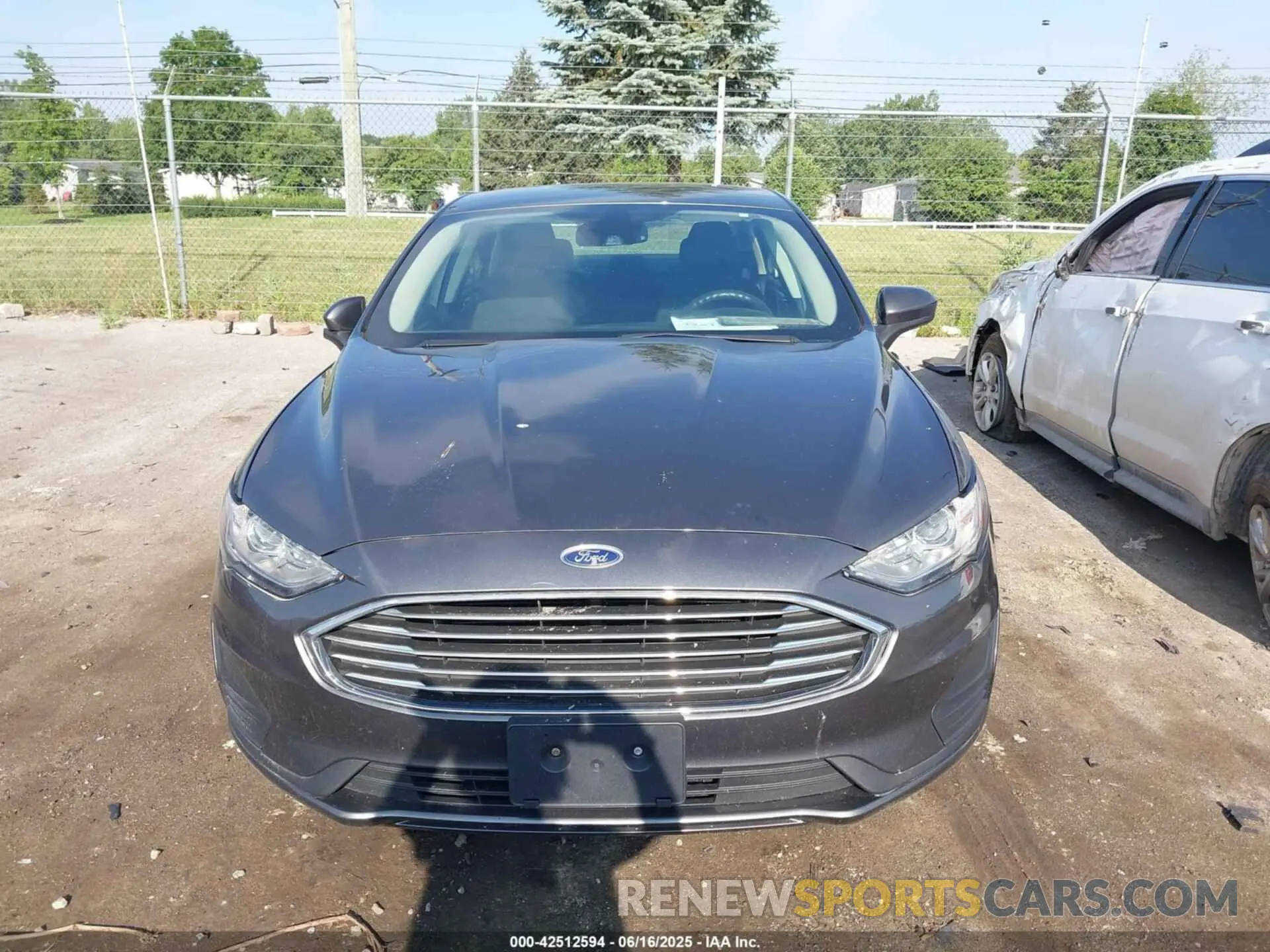 12 fotografías del automóvil dañado 3FA6P0T91KR147629 FORD FUSION 2019