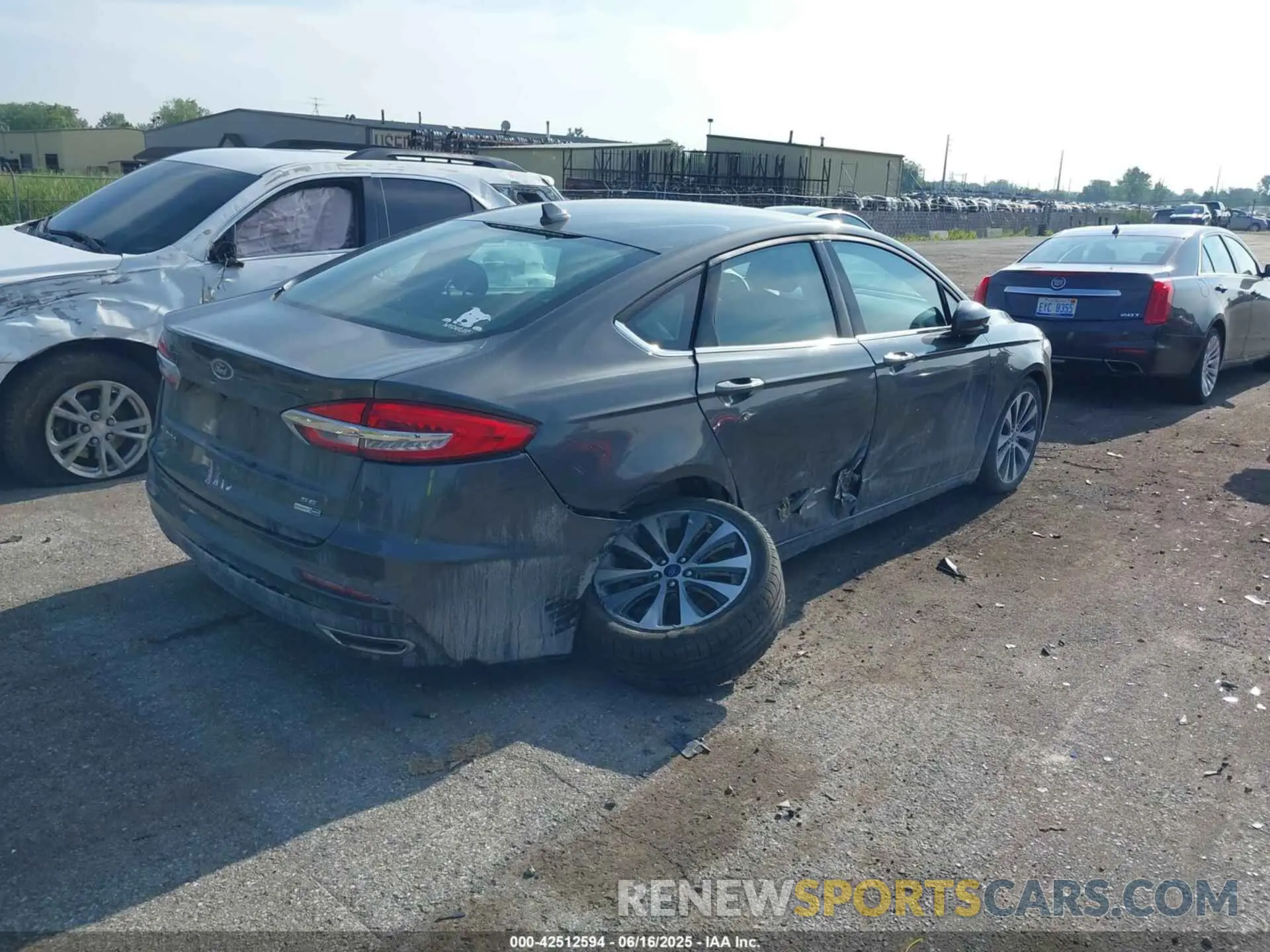 4 fotografías del automóvil dañado 3FA6P0T91KR147629 FORD FUSION 2019