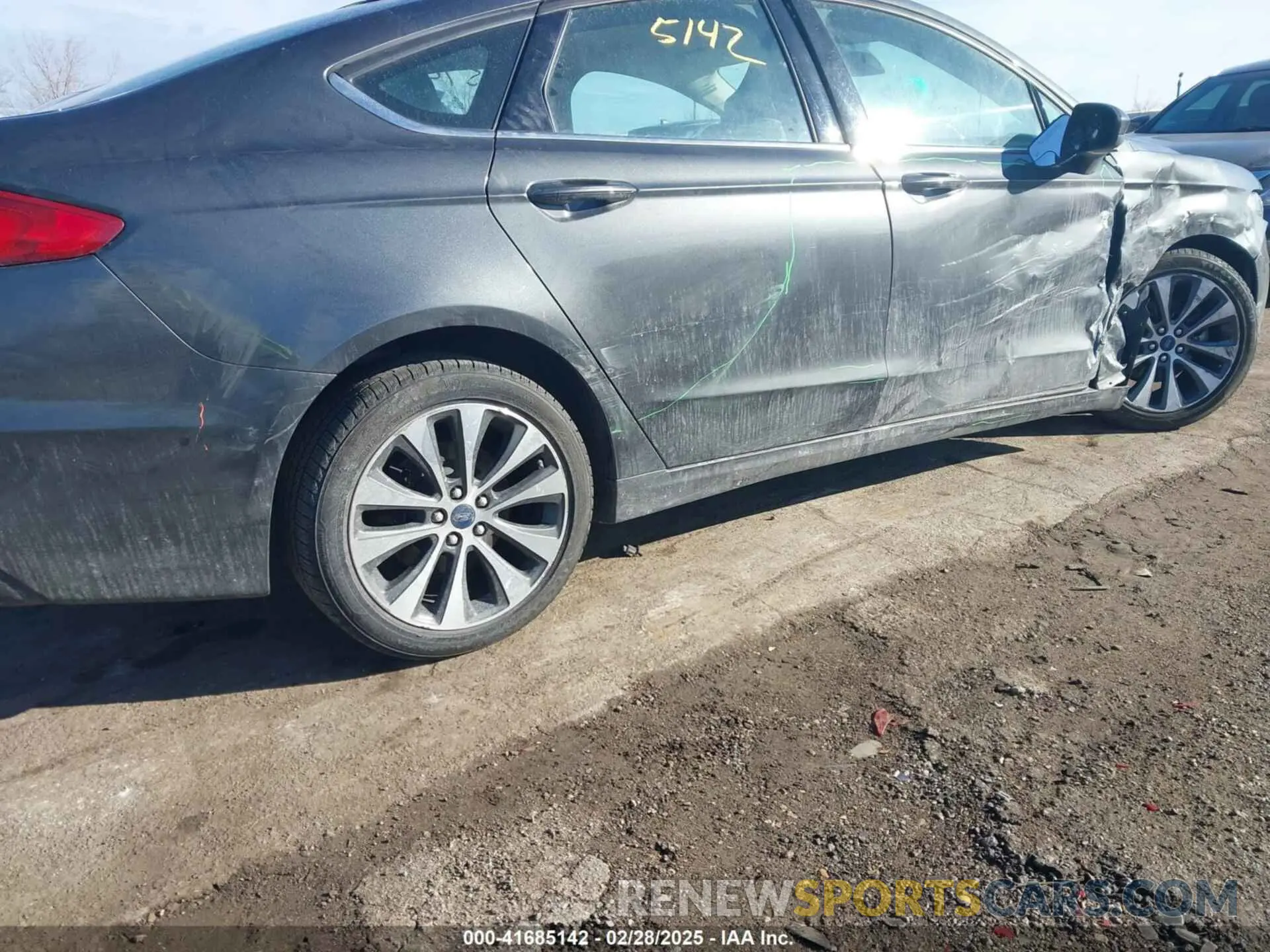 17 fotografías del automóvil dañado 3FA6P0T93KR183239 FORD FUSION 2019