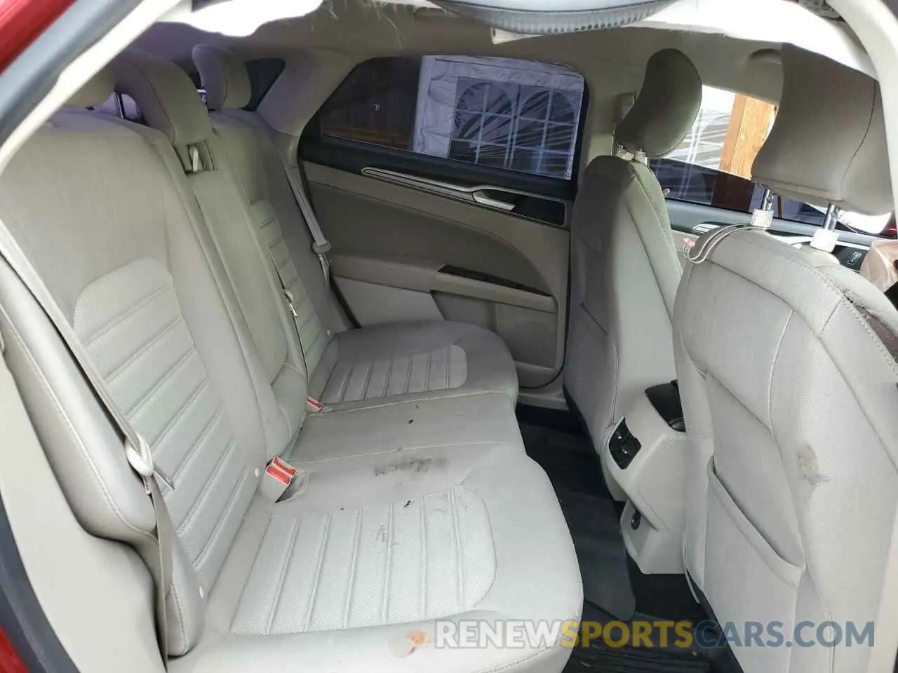 10 fotografías del automóvil dañado 3FA6P0T96KR268673 FORD FUSION 2019