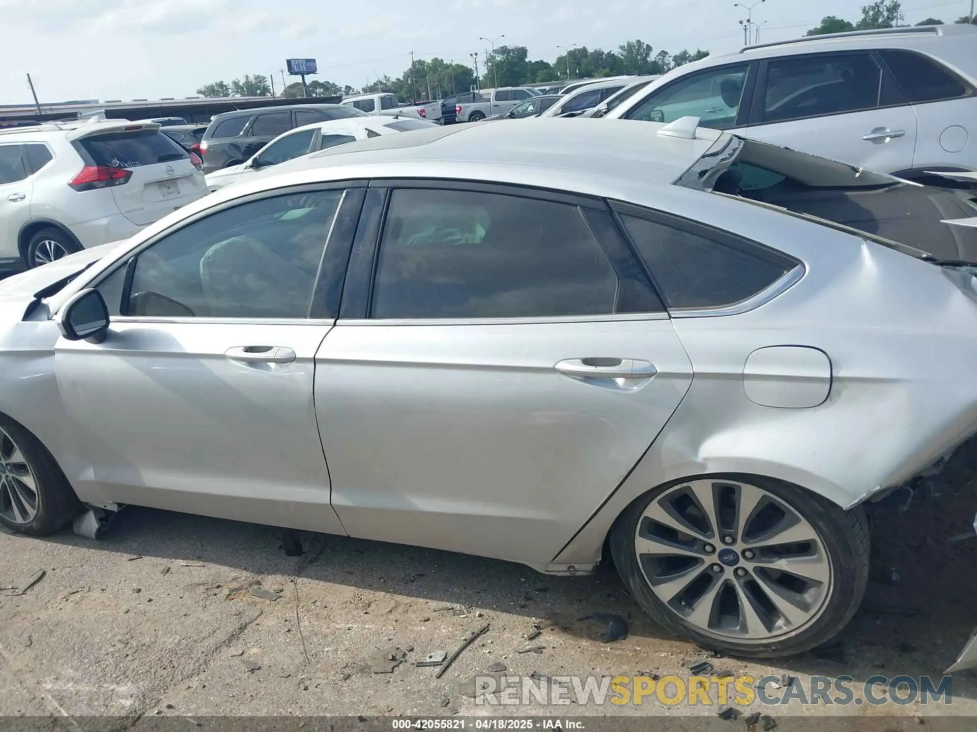 13 fotografías del automóvil dañado 3FA6P0T97KR269301 FORD FUSION 2019