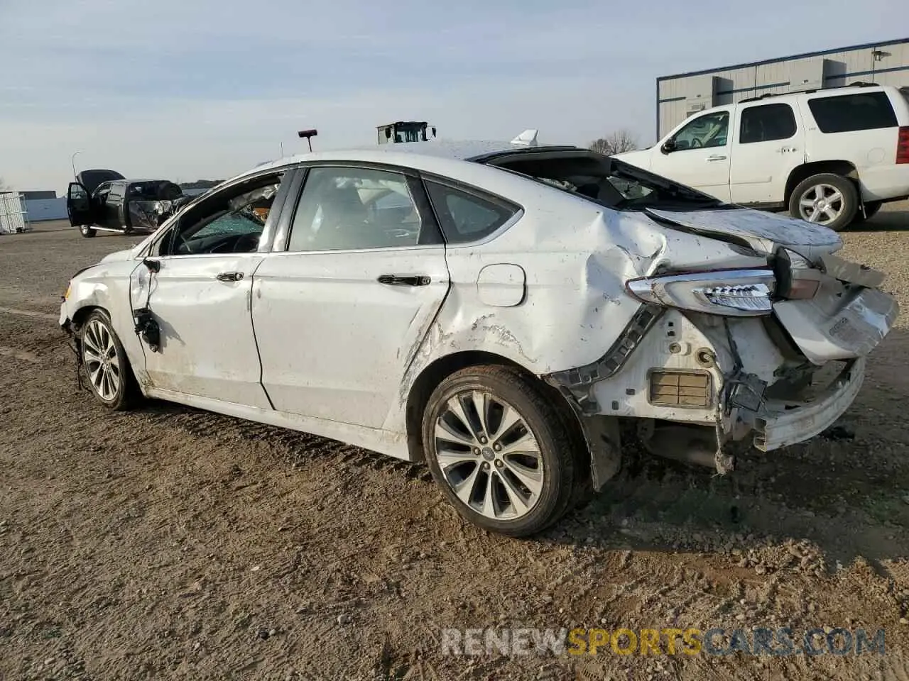 2 fotografías del automóvil dañado 3FA6P0T98KR238610 FORD FUSION 2019
