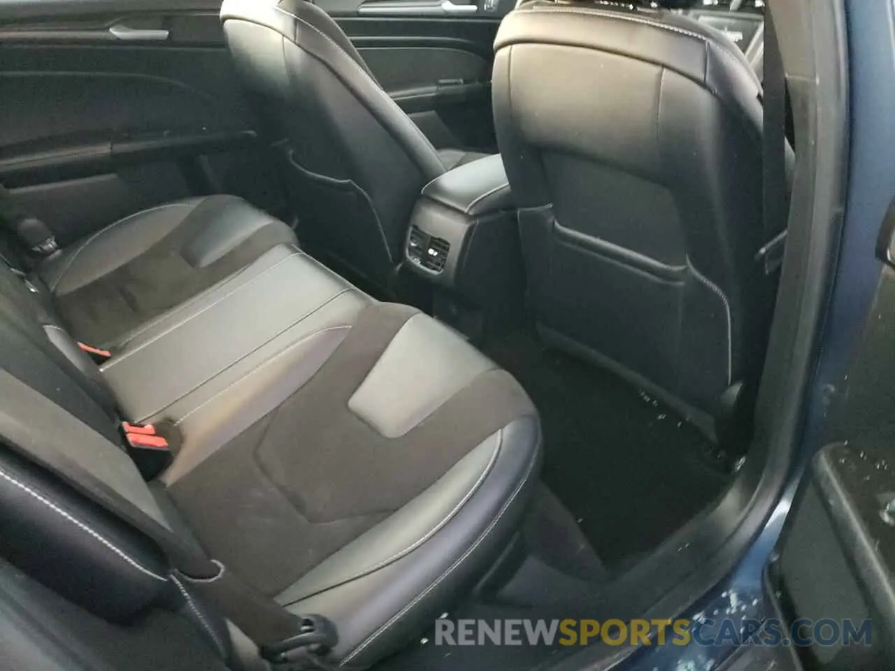 10 fotografías del automóvil dañado 3FA6P0VP0KR166054 FORD FUSION 2019