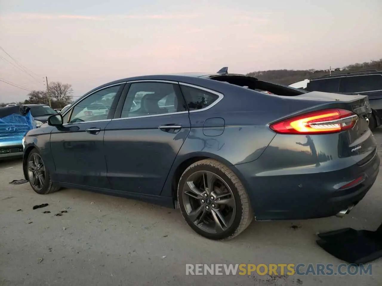 2 fotografías del automóvil dañado 3FA6P0VP0KR166054 FORD FUSION 2019
