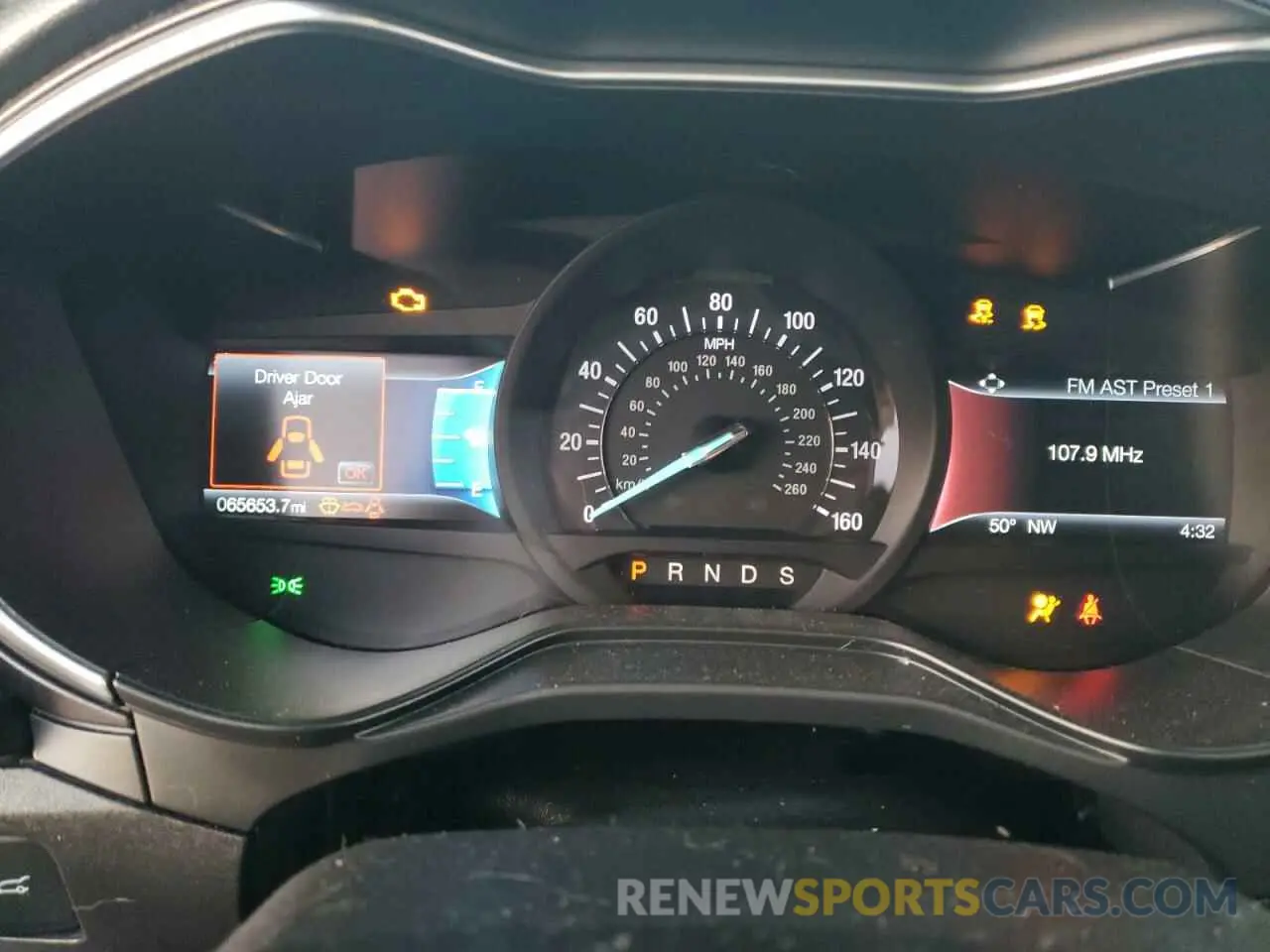 9 fotografías del automóvil dañado 3FA6P0VP0KR166054 FORD FUSION 2019