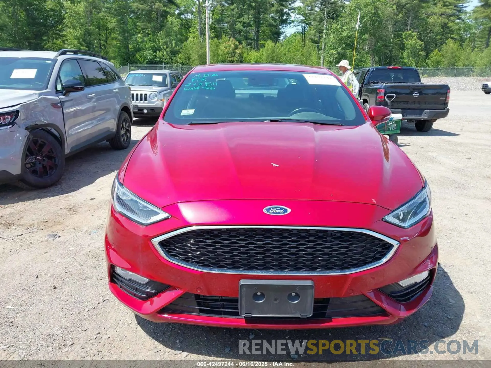 12 fotografías del automóvil dañado 3FA6P0VP5KR212168 FORD FUSION 2019