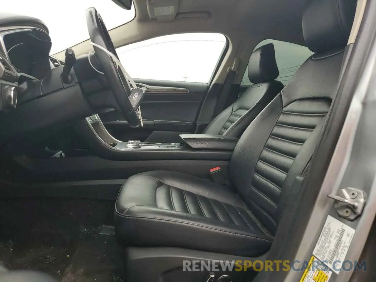 7 fotografías del automóvil dañado 3FA6P0CD1LR118217 FORD FUSION 2020