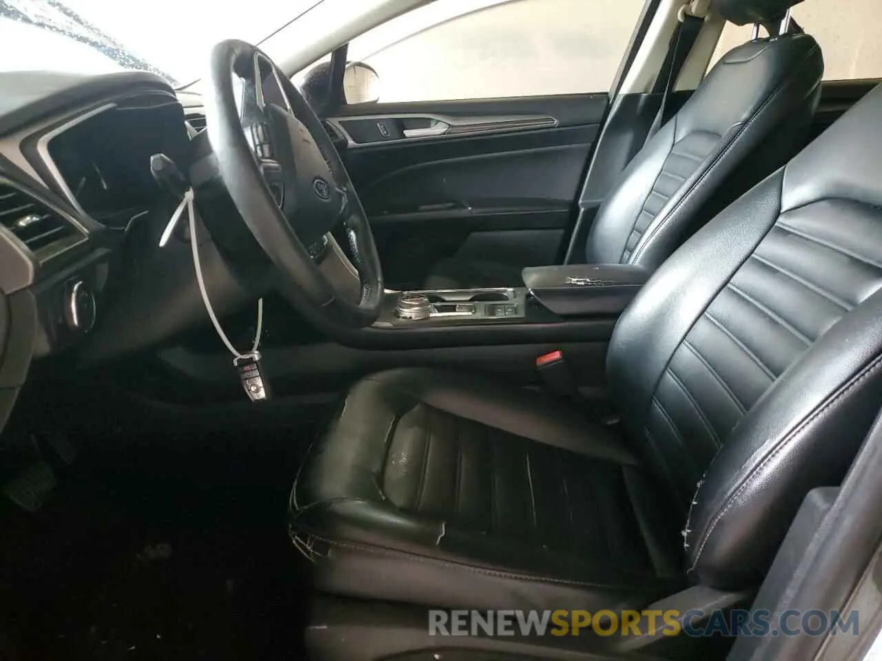 7 fotografías del automóvil dañado 3FA6P0CD1LR130531 FORD FUSION 2020