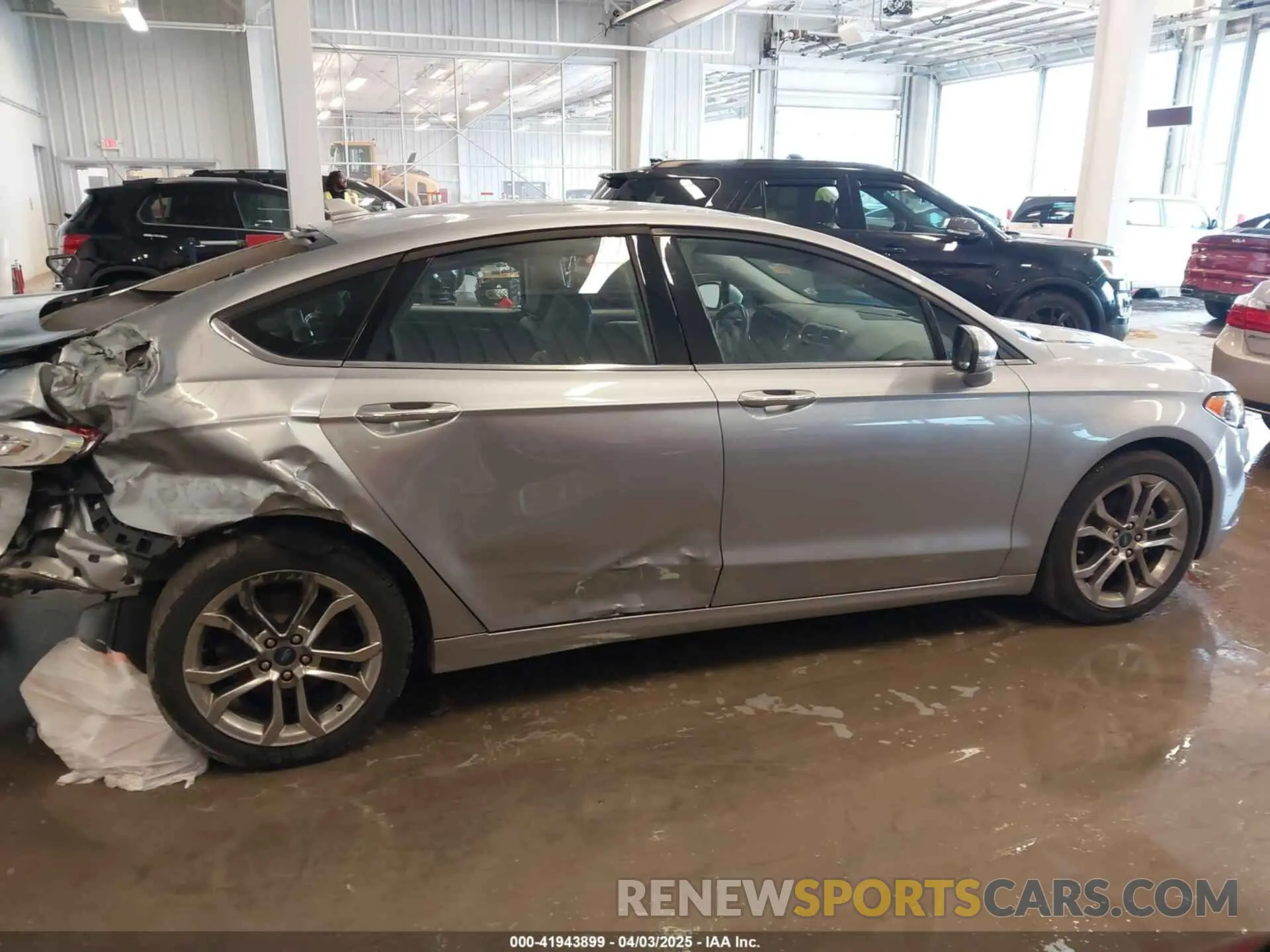 14 fotografías del automóvil dañado 3FA6P0CD1LR195962 FORD FUSION 2020