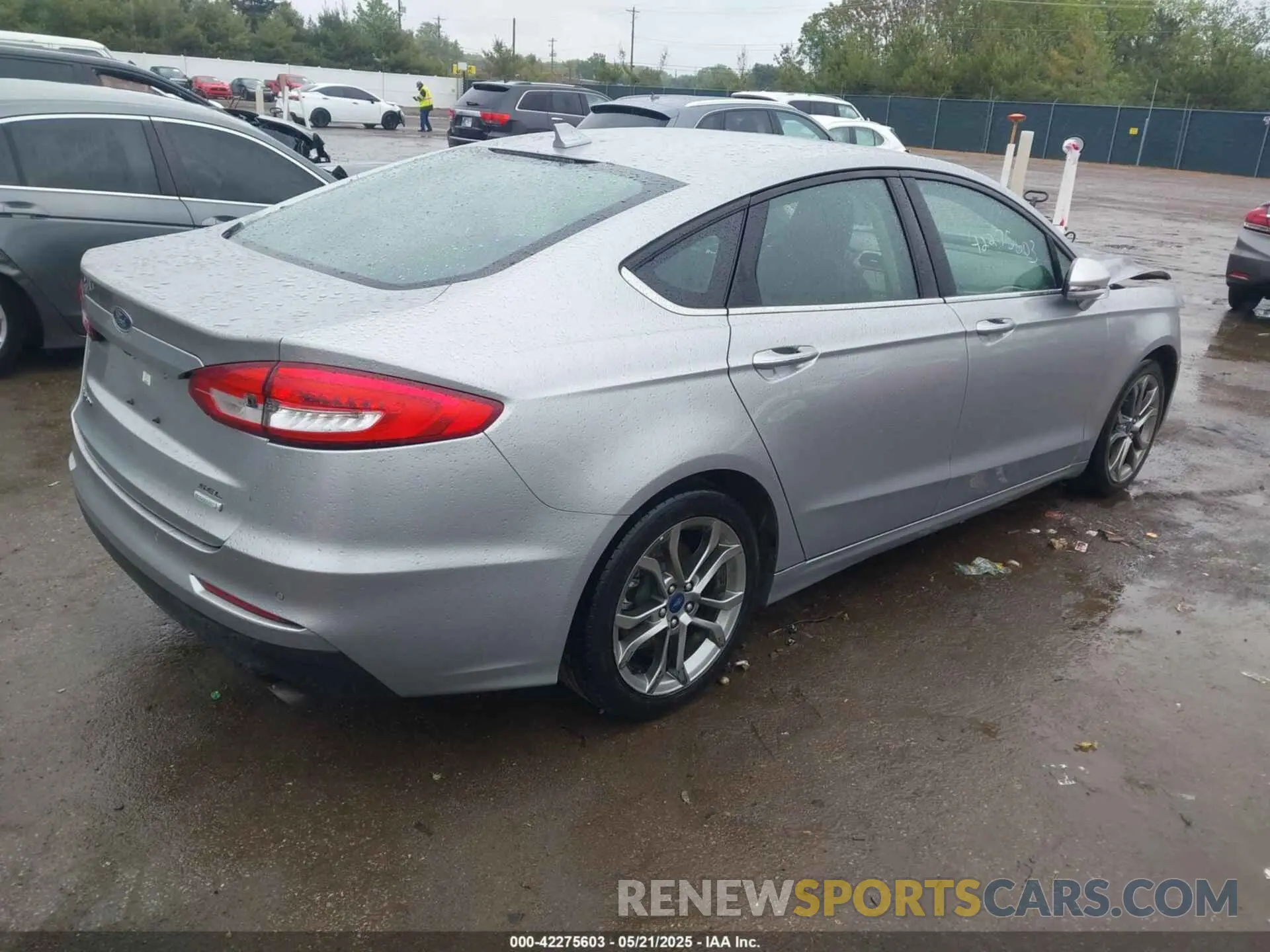 4 fotografías del automóvil dañado 3FA6P0CD2LR152263 FORD FUSION 2020