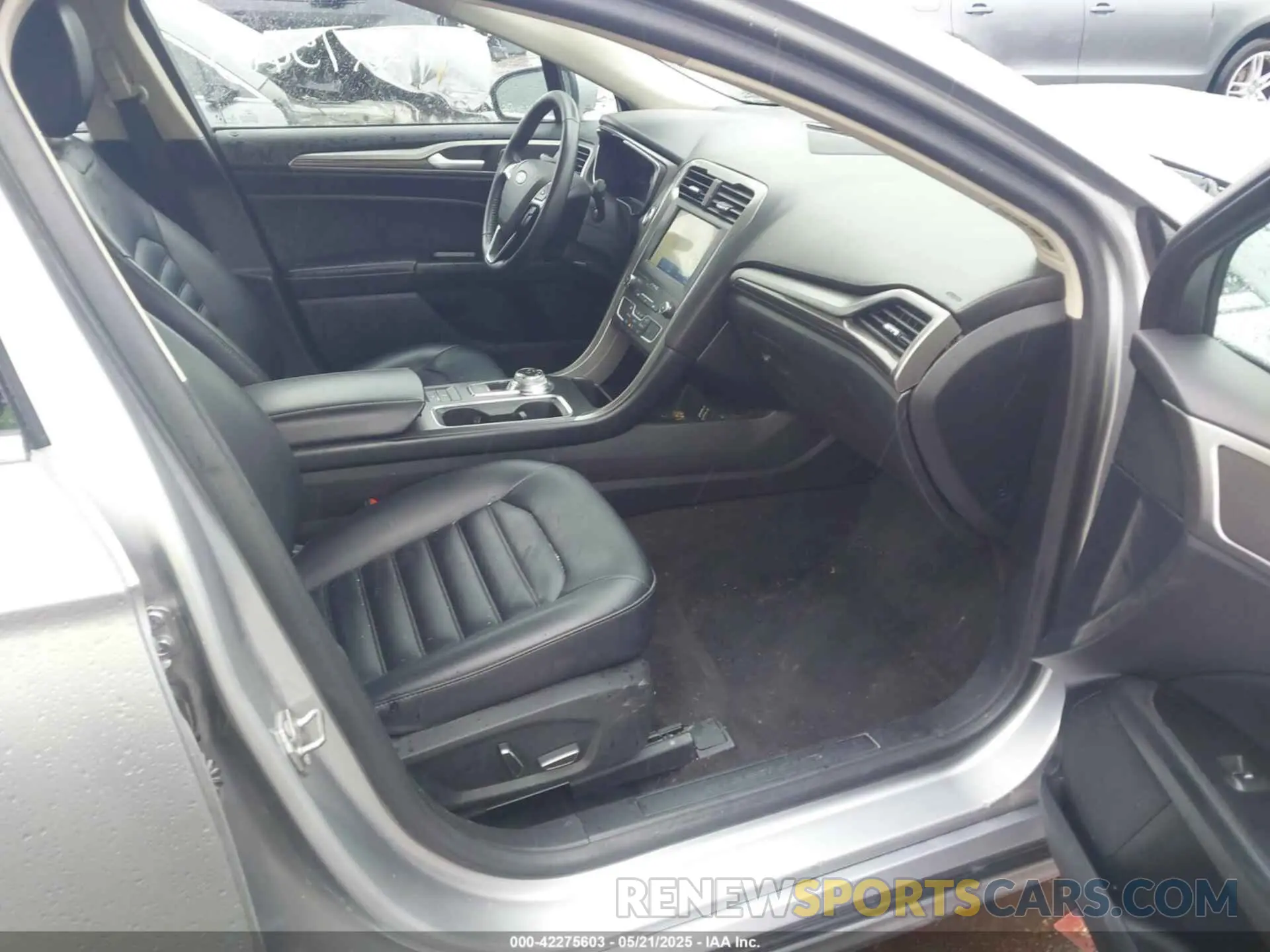5 fotografías del automóvil dañado 3FA6P0CD2LR152263 FORD FUSION 2020