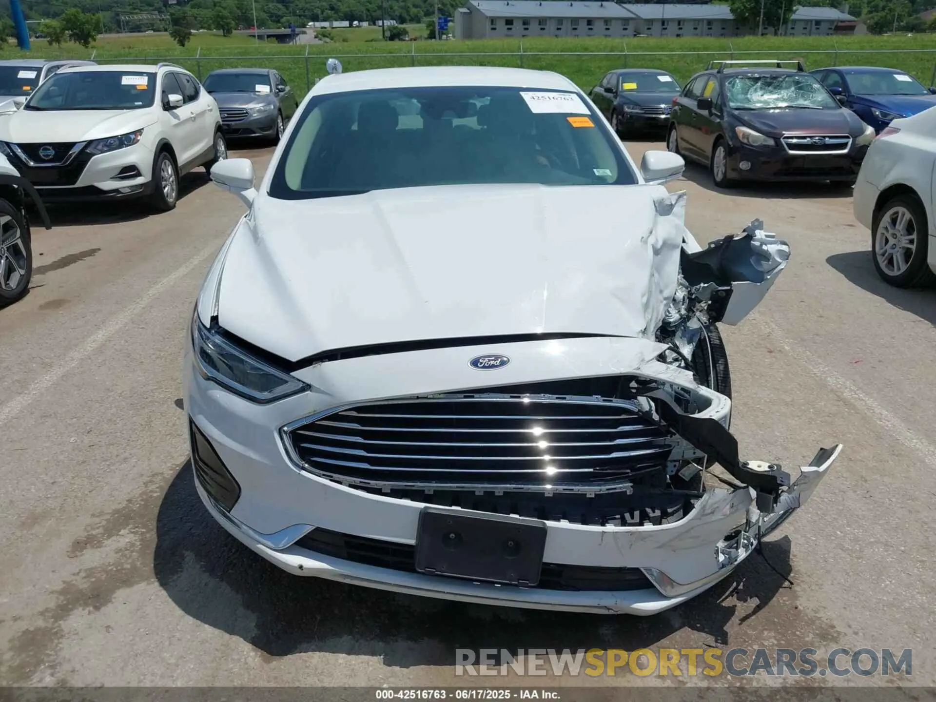 12 fotografías del automóvil dañado 3FA6P0CD3LR152711 FORD FUSION 2020