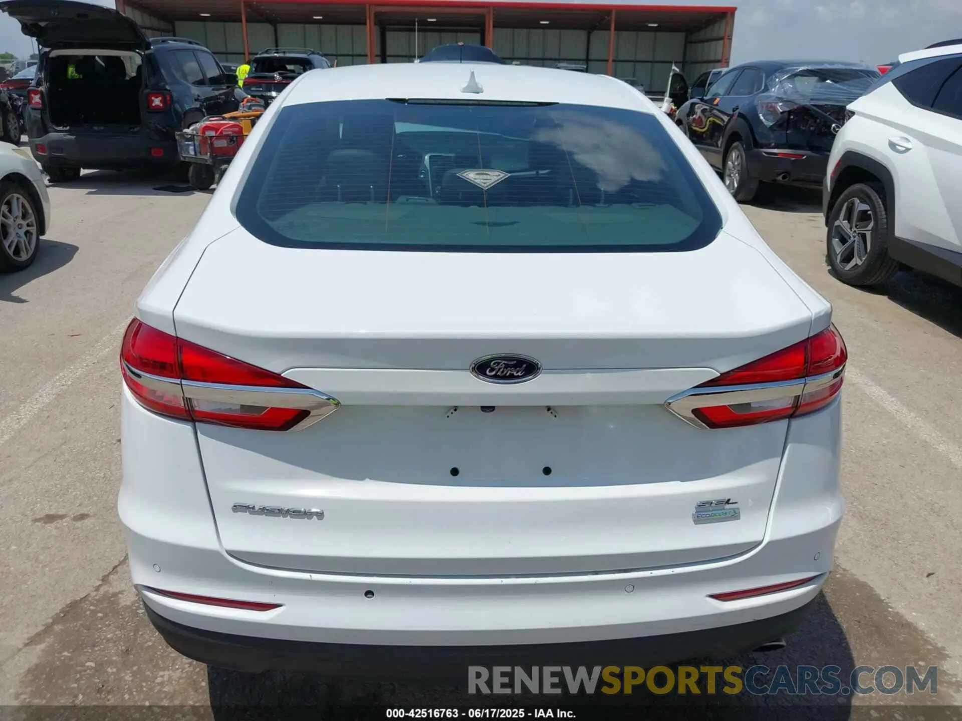 16 fotografías del automóvil dañado 3FA6P0CD3LR152711 FORD FUSION 2020
