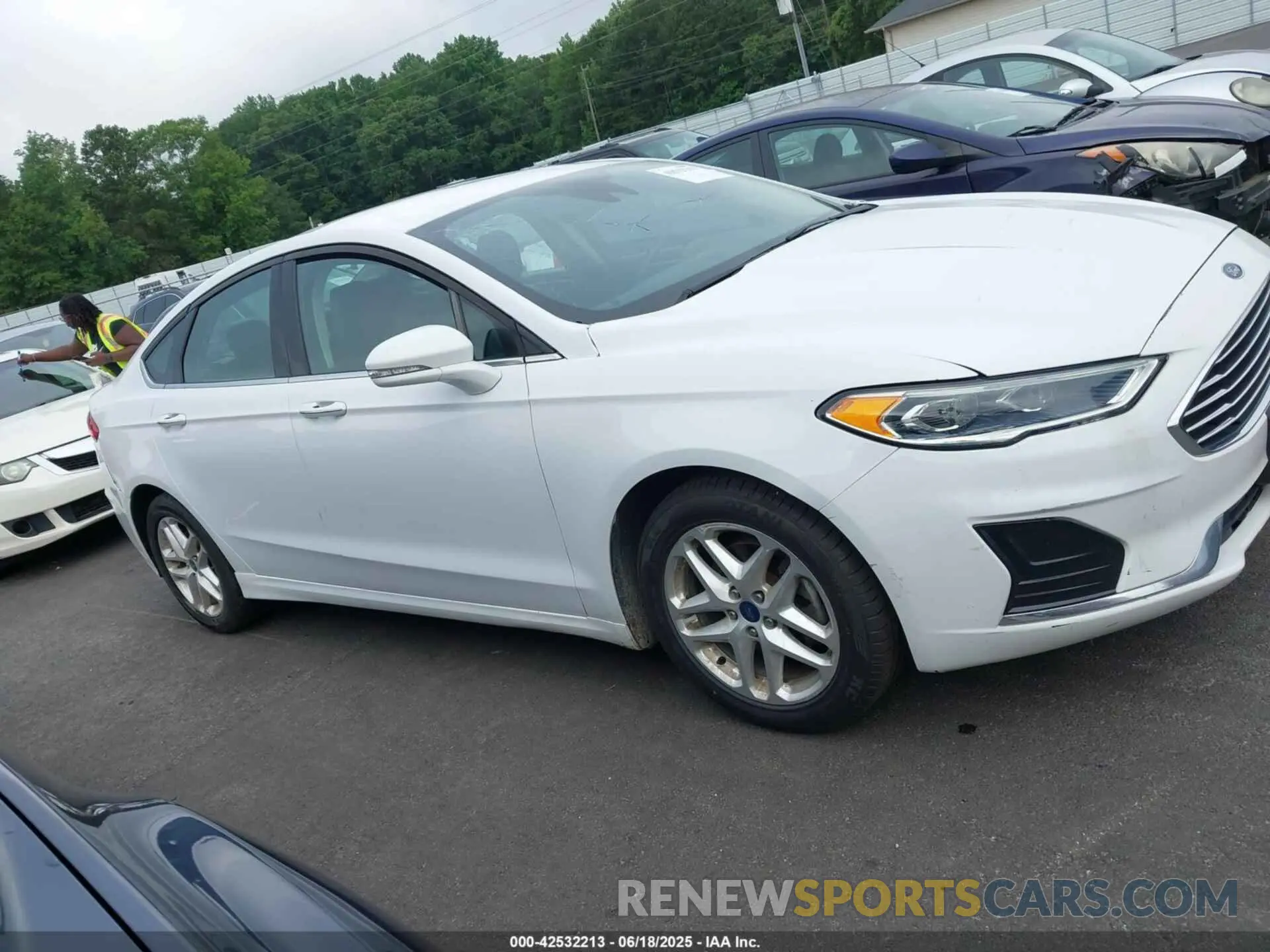 13 fotografías del automóvil dañado 3FA6P0CD4LR177004 FORD FUSION 2020