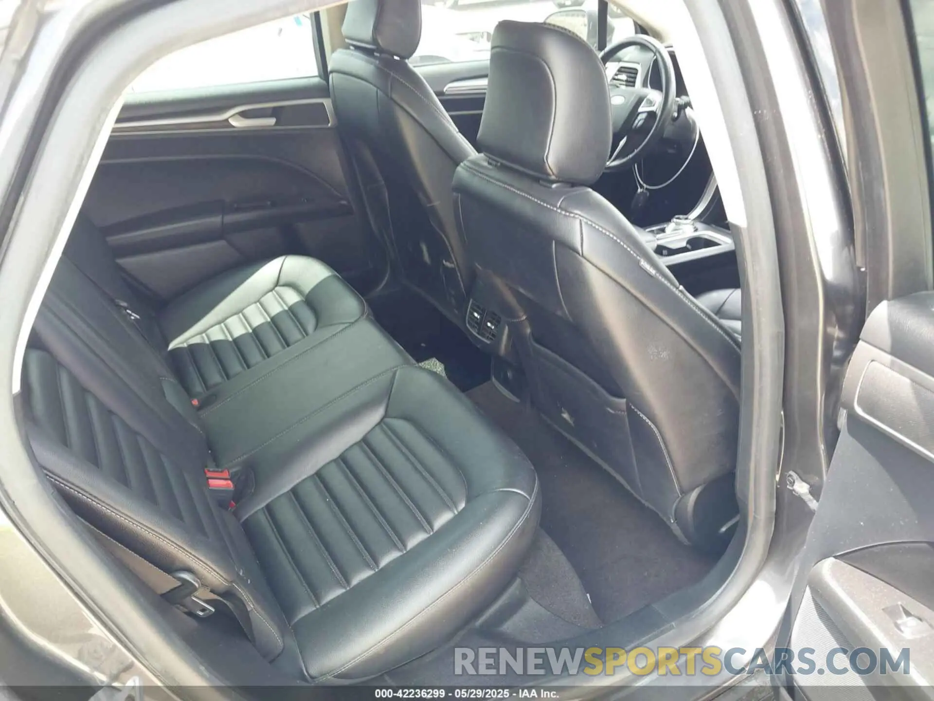 8 fotografías del automóvil dañado 3FA6P0CD4LR204444 FORD FUSION 2020
