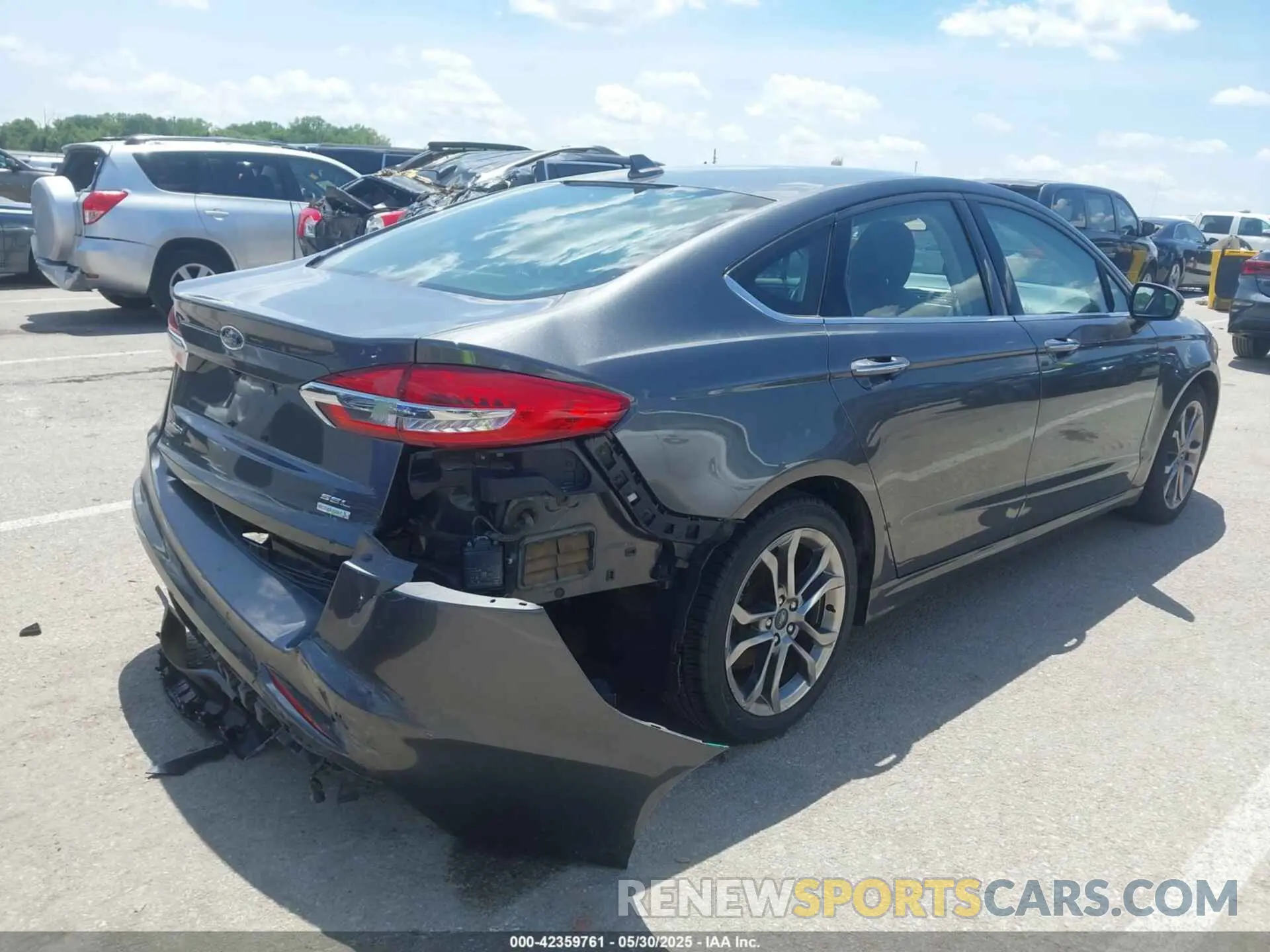 4 fotografías del automóvil dañado 3FA6P0CD5LR173737 FORD FUSION 2020