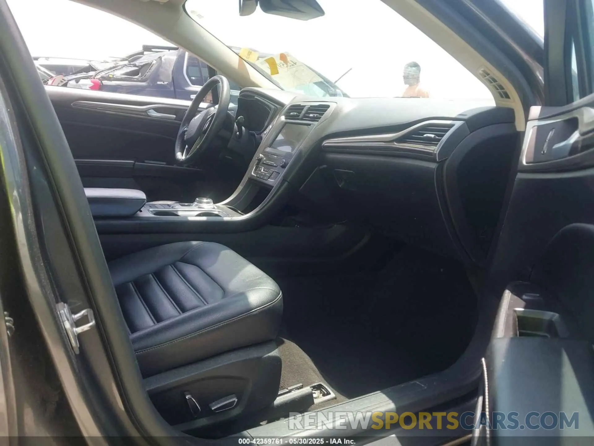 5 fotografías del automóvil dañado 3FA6P0CD5LR173737 FORD FUSION 2020
