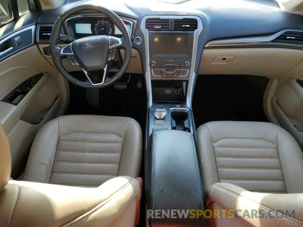 8 fotografías del automóvil dañado 3FA6P0CD5LR177142 FORD FUSION 2020