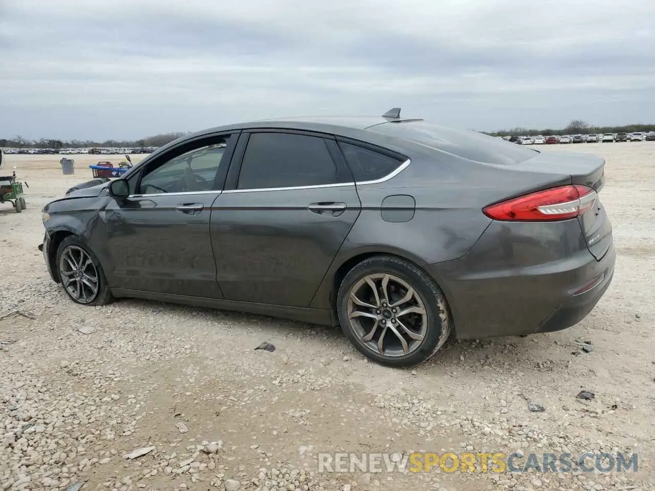2 fotografías del automóvil dañado 3FA6P0CD5LR192191 FORD FUSION 2020