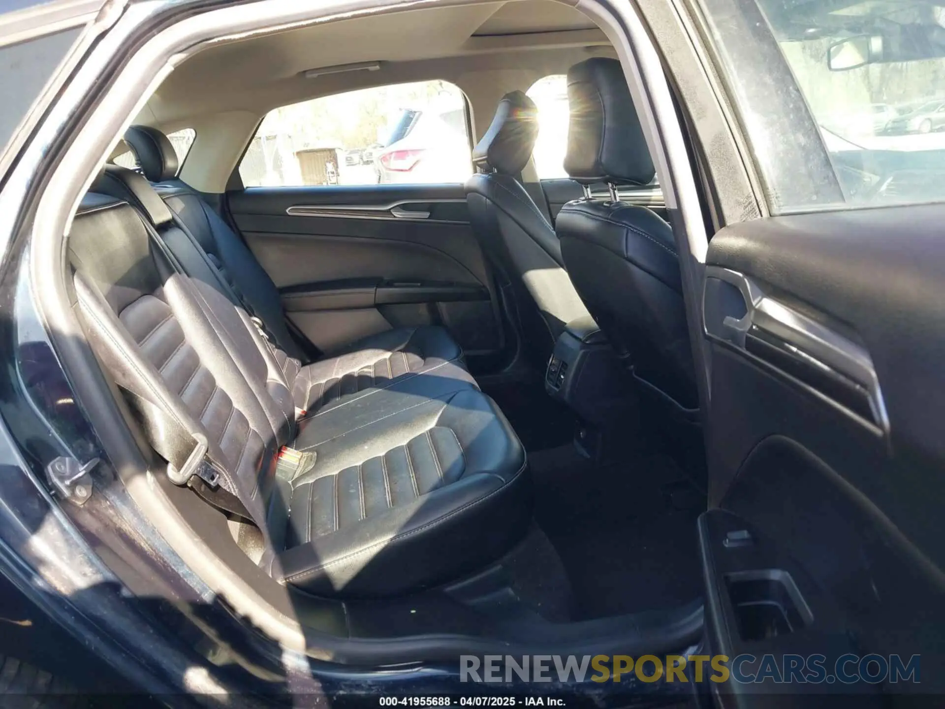 8 fotografías del automóvil dañado 3FA6P0CD6LR198985 FORD FUSION 2020